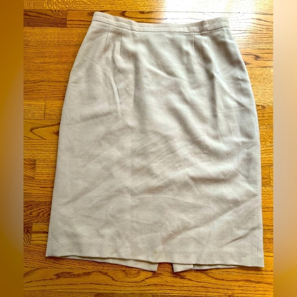 Women’s Wool Khaki Pencil Skirt Size 16 Career Workwear Capsule Wardrobe - Picture 1 of 3